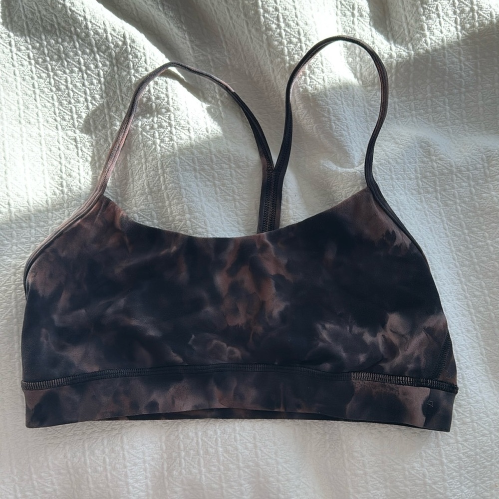 Lululemon Flow Y Nulu sports bra